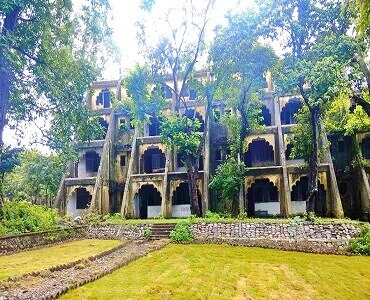 Beatles-Ashram-Rishikesh