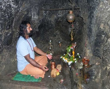 Vashishta-Cave